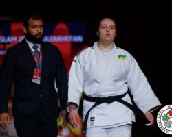 <strong>クリスティナ・ホマン(ウクライナ)<br>
HOMAN Khrystyna</strong><br>
階級:78kg超級 WR:44位<br>
25歳 1999/1/31<br>
組み手:右組み<br>
<br>
得意技:左袖釣込腰<br>
使用技:左一本背負投、左背負投<br>
<i class="fas fa-external-link-alt"></i> <u>続きを読む</u> クリスティナ・ホマン(ウクライナ) HOMAN Khrystyna