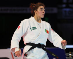 <strong>パトリシア・サンパイオ(ポルトガル)<br>
SAMPAIO Patricia</strong><br>
階級:78kg級 WR:13位<br>
25歳 1999/6/30<br>
組み手:右組み<br>
<br>
得意技:左背負投、左袖釣込腰、左大外刈、左大外落<br>
使用技:左一本背負投、左大腰、左小外掛、右小外掛、右大内刈、右小内刈、右小外刈、右内股、右外巻込、隅落<br>
<i class="fas fa-external-link-alt"></i> <u>続きを読む</u> パトリシア・サンパイオ(ポルトガル) SAMPAIO Patricia